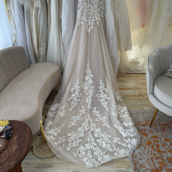 NEW WEDDING DRESS Morilee Gown No Alterations New With Tags Never Worn - Picture 11 of 13